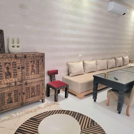 Riad Isahiac Avec Piscine En Exclusivite Marrákes Kültér fotó
