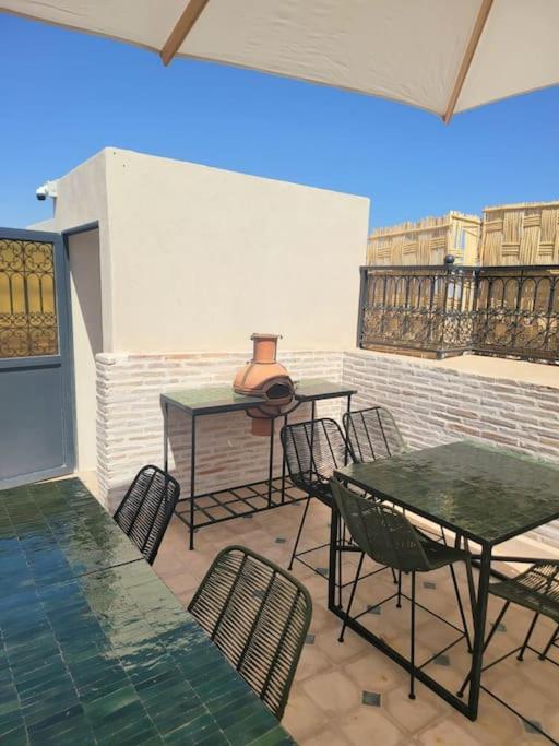 Riad Isahiac Avec Piscine En Exclusivite Marrákes Kültér fotó