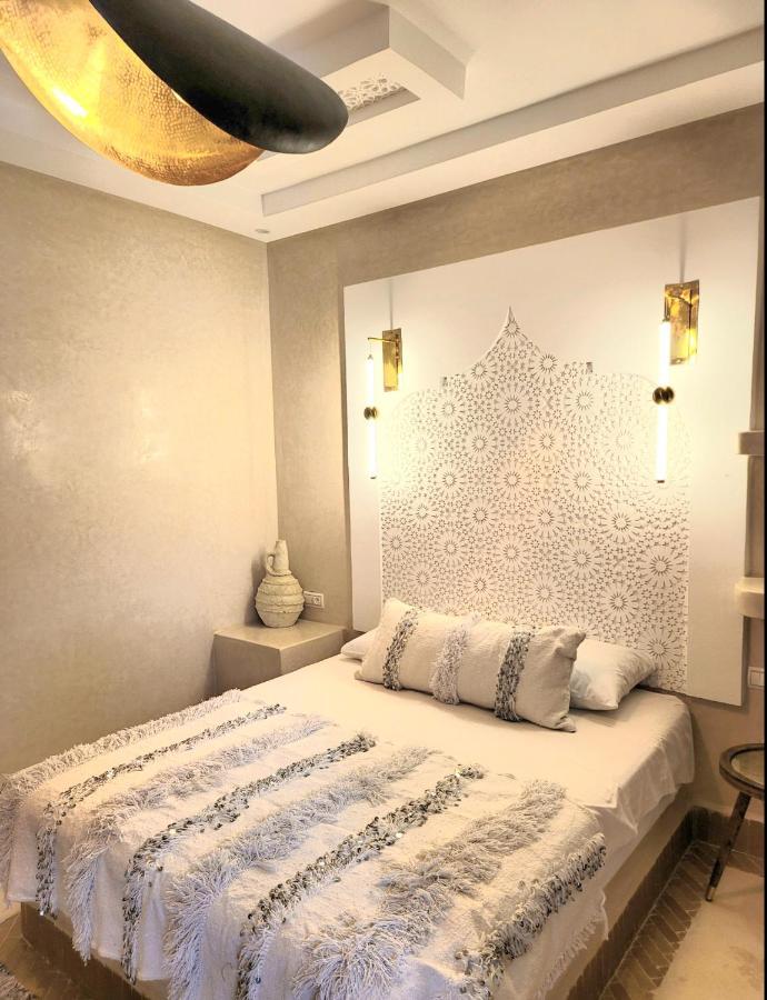 Riad Isahiac Avec Piscine En Exclusivite Marrákes Kültér fotó